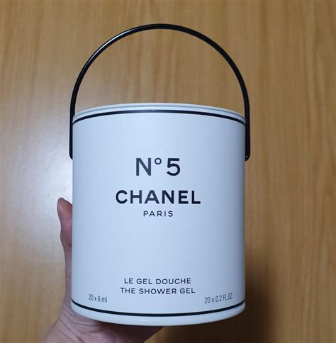 chanel factory shower gel